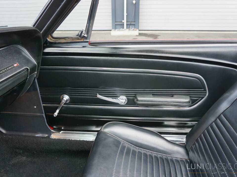 Image 38/66 de Ford Mustang 200 (1967)
