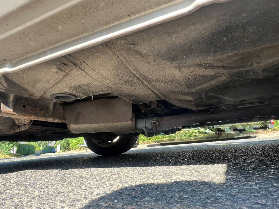 Image 20/31 of Jaguar XJ6 3.2 (1995)