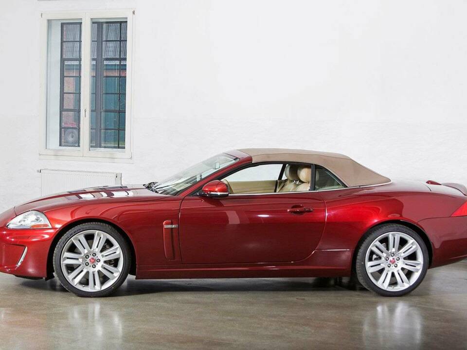 Immagine 13/20 di Jaguar XK (2010)