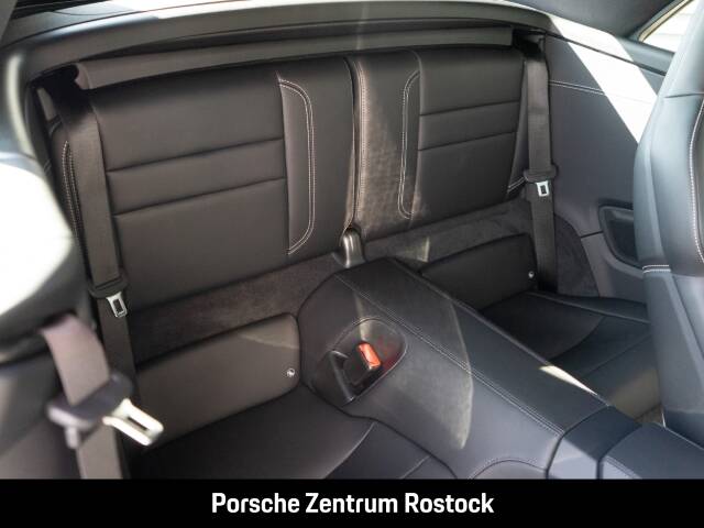 Obraz 20/34 pojazdu Porsche 911 Carrera GTS (1900)