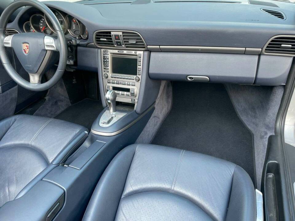 Bild 12/19 von Porsche 911 Carrera (2006)