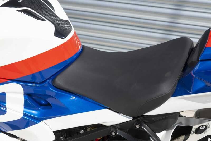 Bild 41/48 von BMW S 1000RR 'TYCO' BSB Race Replica (2016)