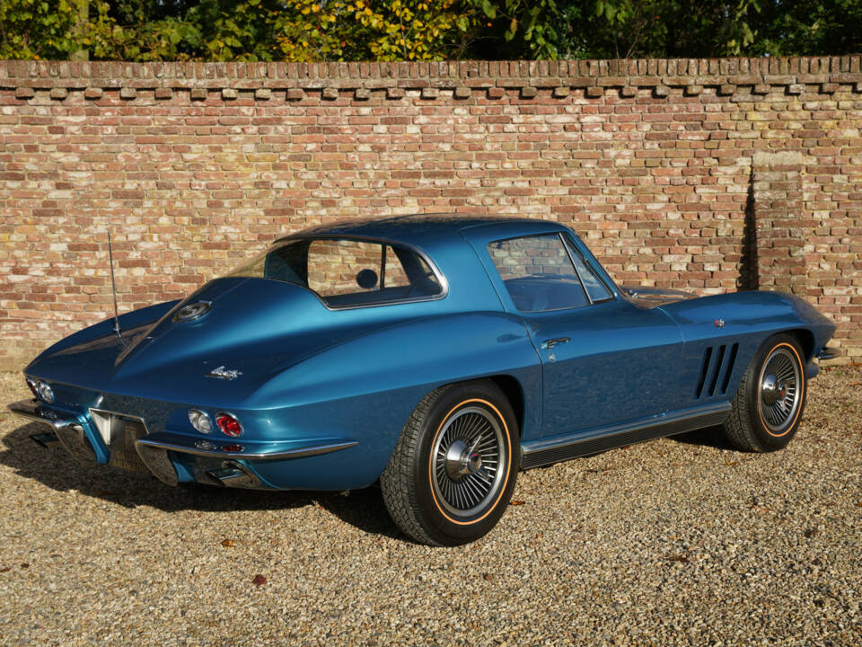 Immagine 2/50 di Chevrolet Corvette Sting Ray (1966)