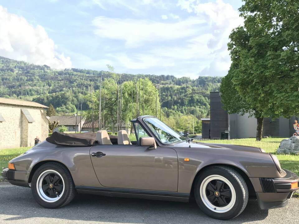 Bild 7/8 von Porsche 911 Carrera 3.2 (1984)