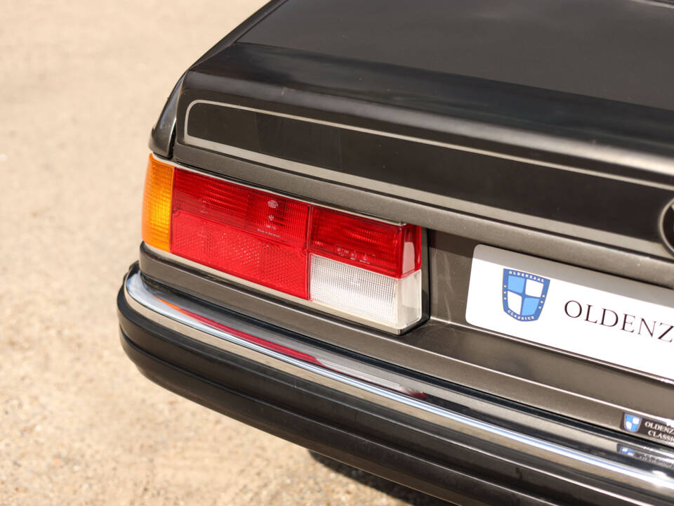 Image 9/60 of BMW 635 CSi (1980)