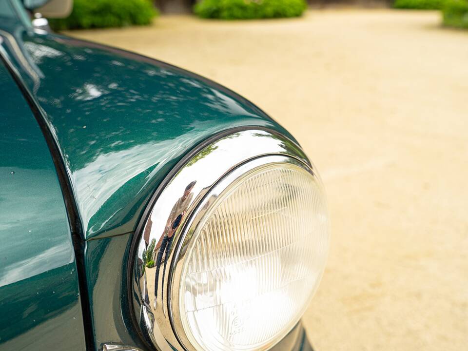 Image 28/85 of Rover Mini Cabriolet (1996)