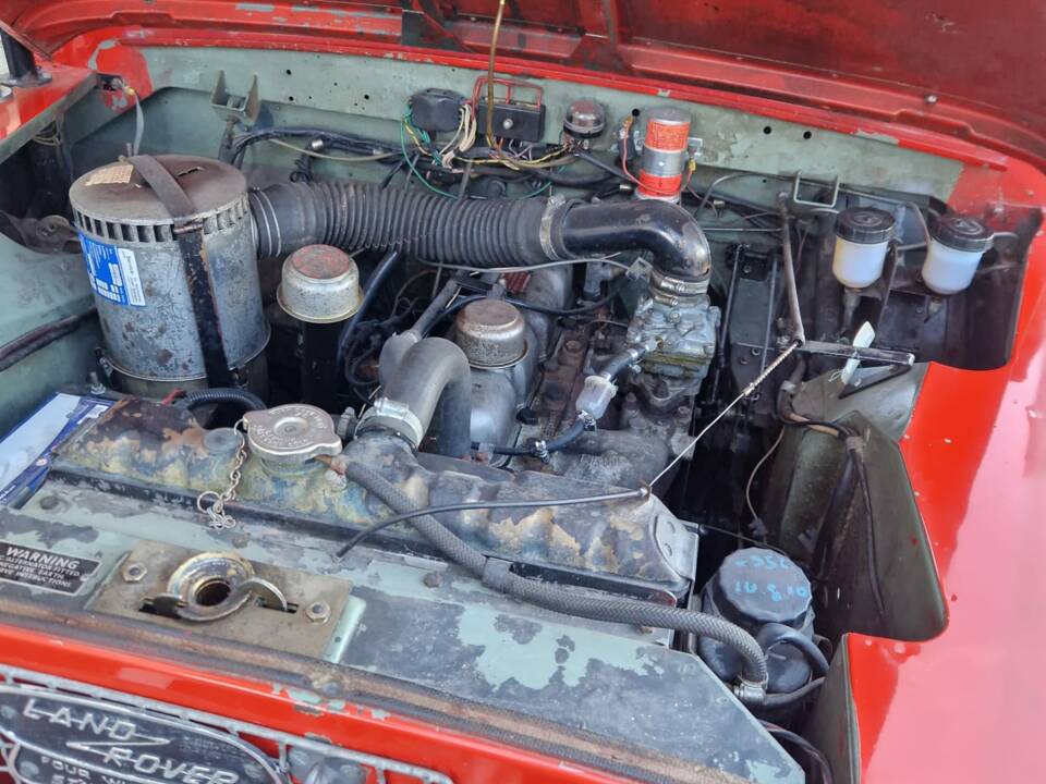 Image 6/54 of Land Rover 109 (1970)