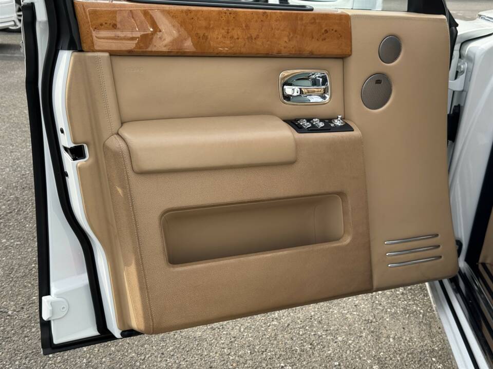 Bild 10/56 von Rolls-Royce Phantom VII (2006)