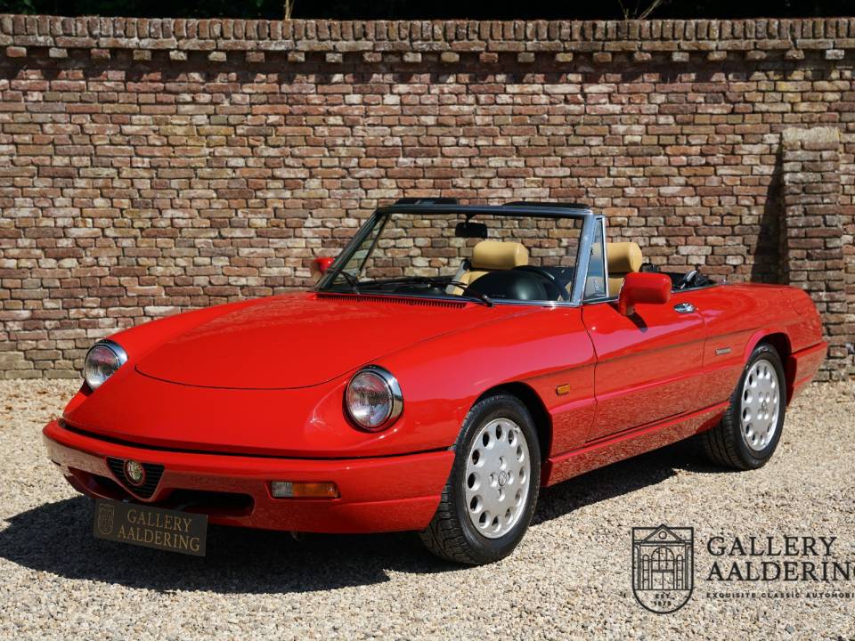 Bild 42/50 von Alfa Romeo 2.0 Spider (1991)