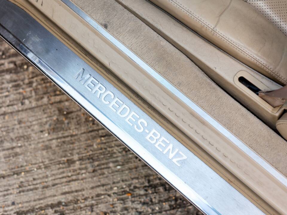 Image 21/44 de Mercedes-Benz SL 320 (1996)