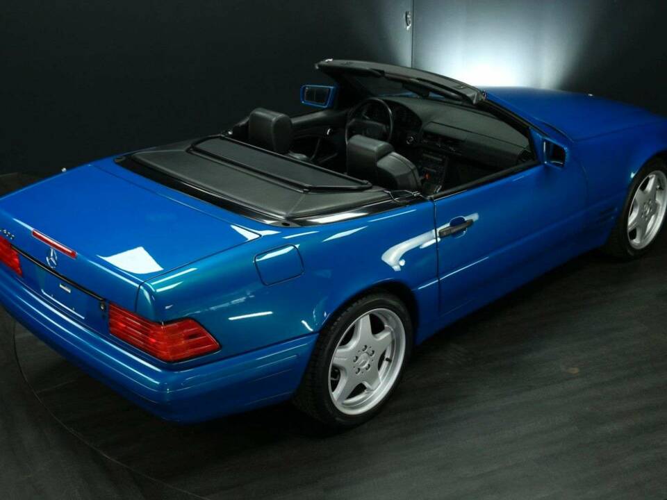 Image 38/50 de Mercedes-Benz SL 500 (1997)