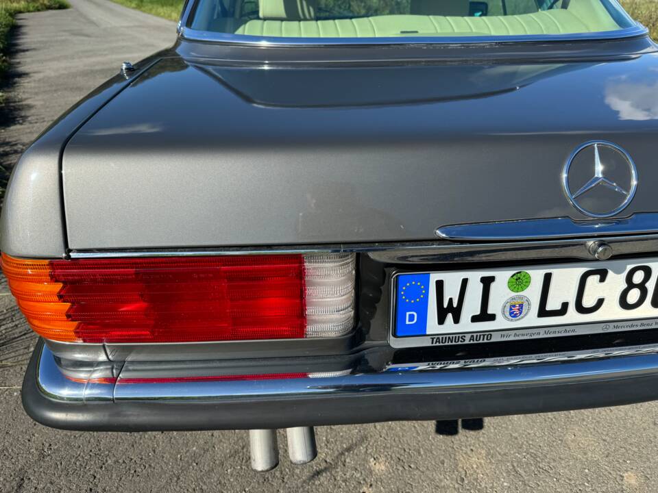 Image 141/196 de Mercedes-Benz 380 SLC (1980)