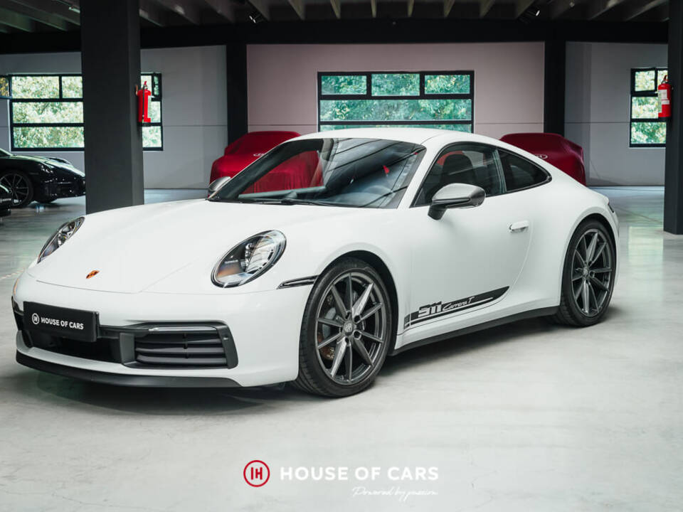 Image 2/25 of Porsche 911 Carrera T (2023)