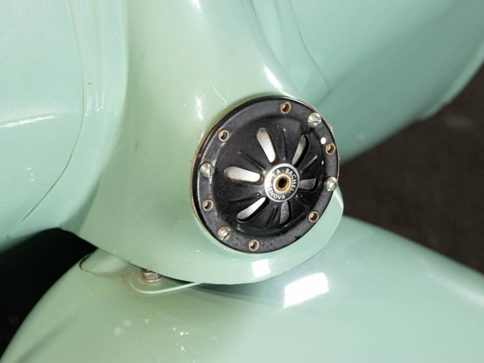 Immagine 49/50 di Piaggio Vespa 125 (1953)
