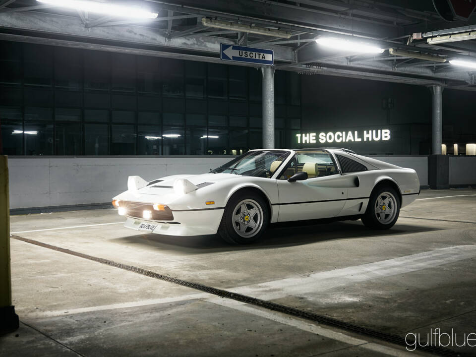 Image 3/72 of Ferrari 208 GTS Turbo (1985)