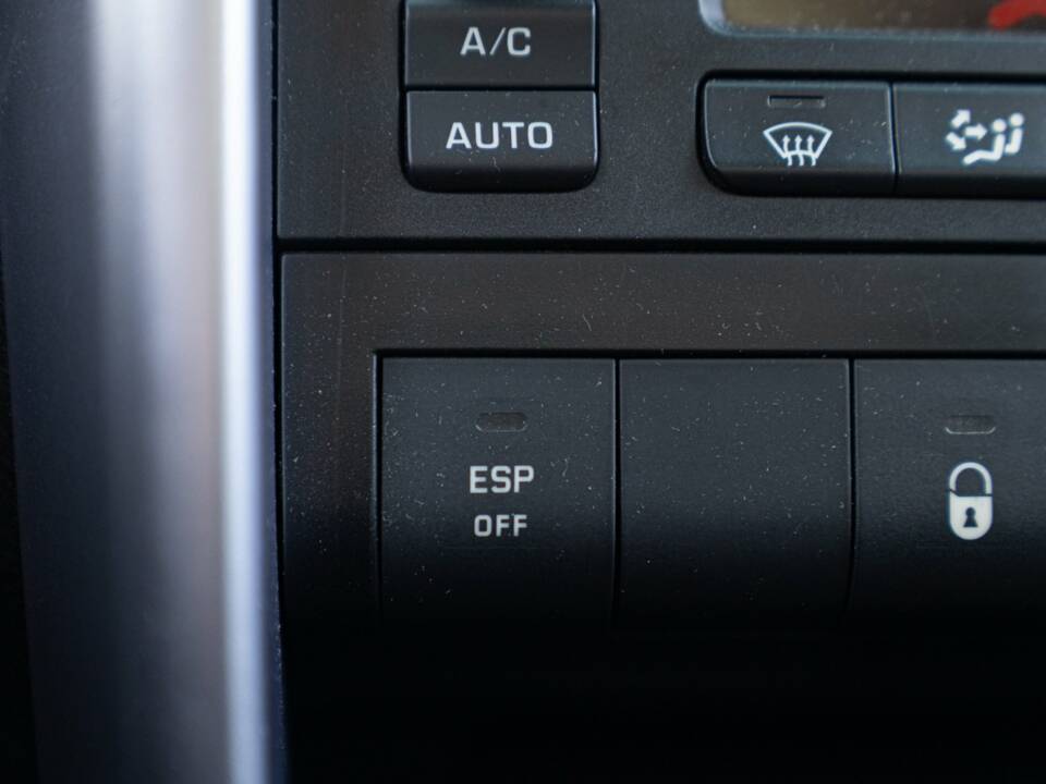 Image 48/50 of Peugeot 207 CC 1.6 VTi (2008)