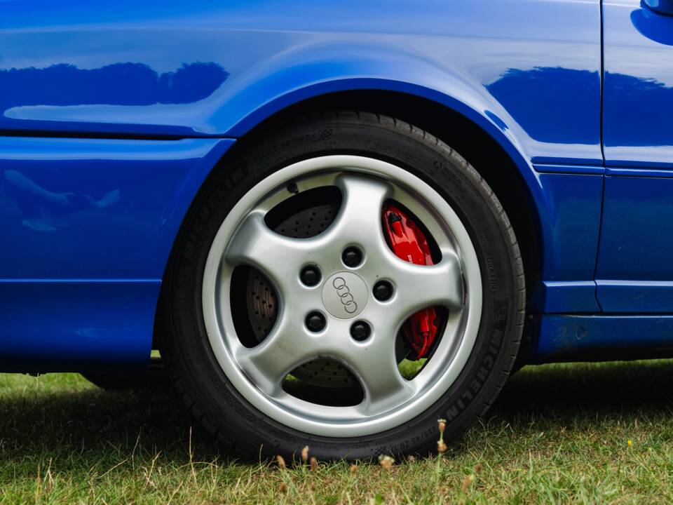 Image 13/45 of Audi RS2 Avant (1994)