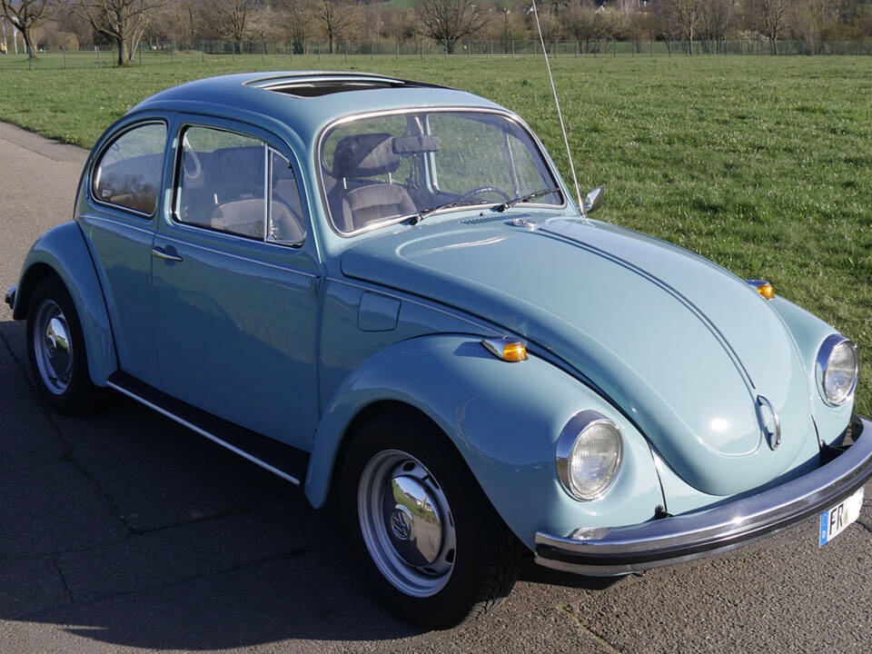 Image 4/22 de Volkswagen Escarabajo 1302 (1972)