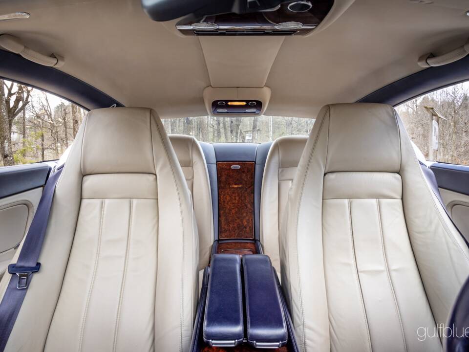 Image 46/75 of Bentley Continental GT (2004)