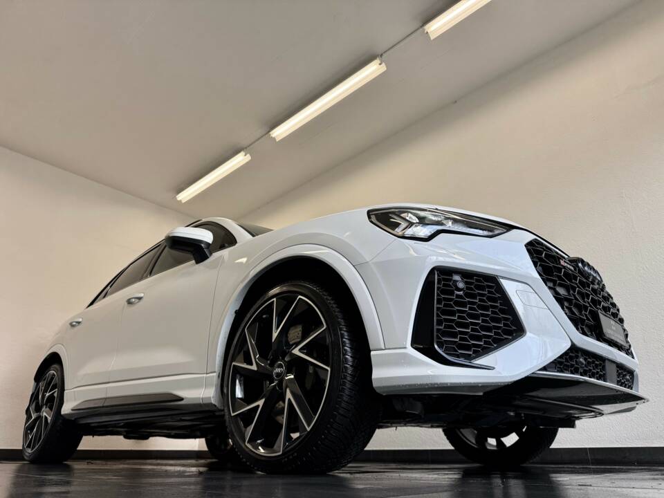 Image 3/28 of Audi RS Q3 (2019)