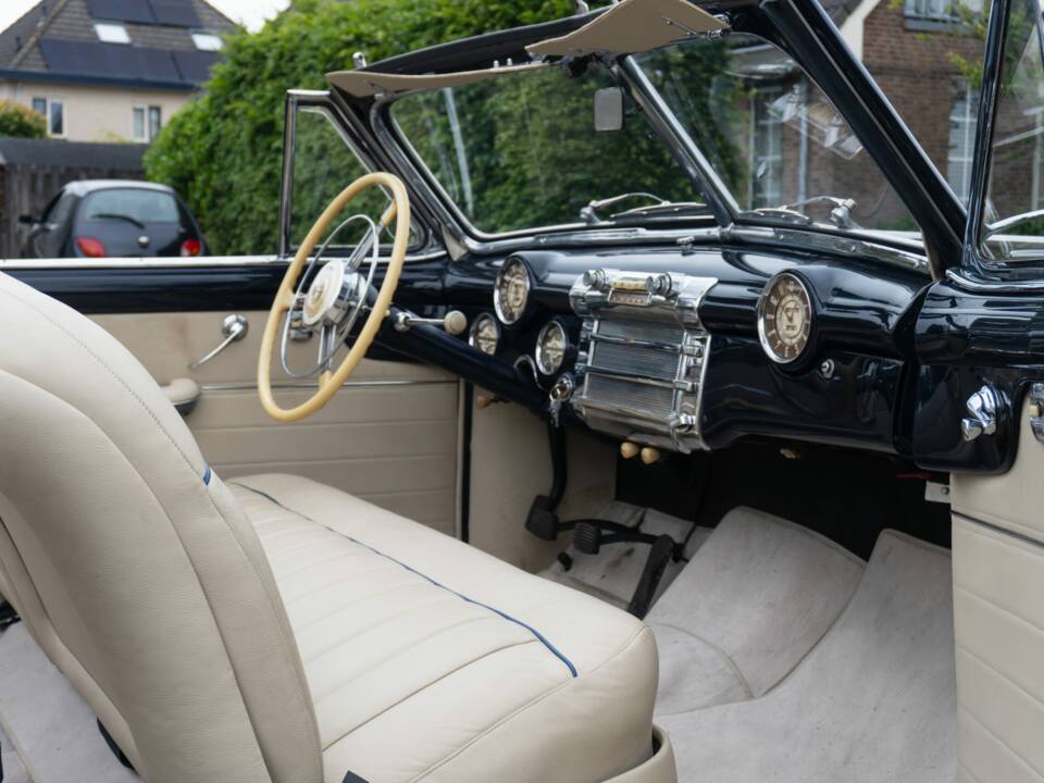 Afbeelding 2/8 van Buick 50 Super Convertible (1947)