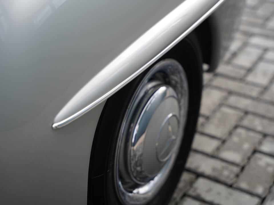 Imagen 41/50 de Mercedes-Benz 190 SL (1960)