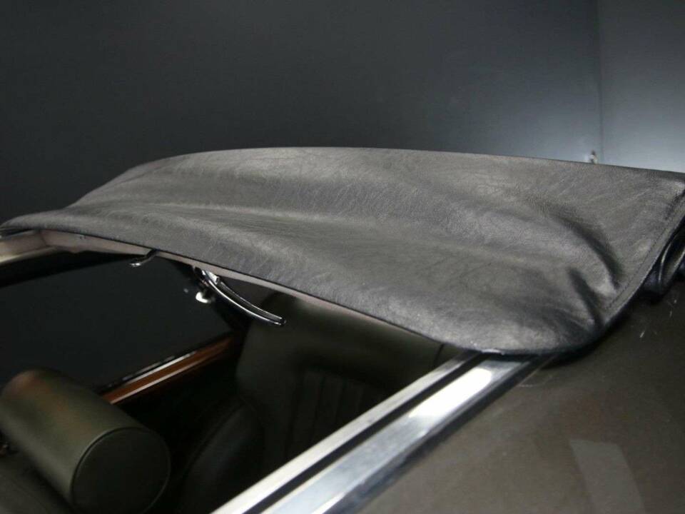 Image 29/50 de Bristol 411 Mk. I (1970)