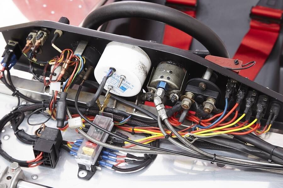 Image 15/50 of Lola T290 (1972)
