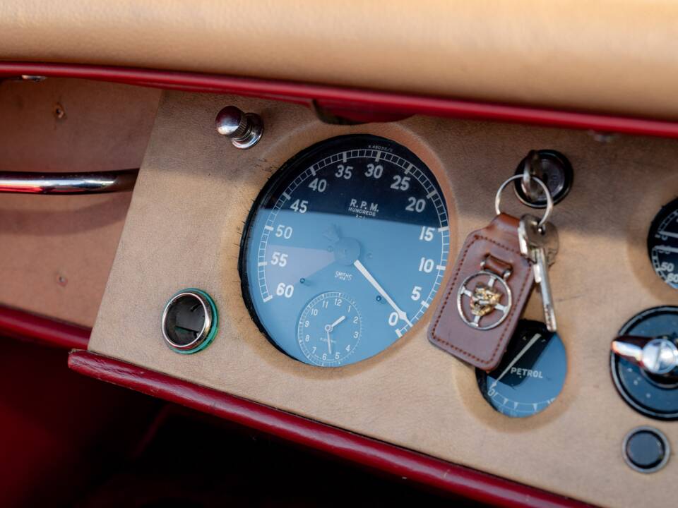 Afbeelding 48/58 van Jaguar XK 120 OTS (1951)