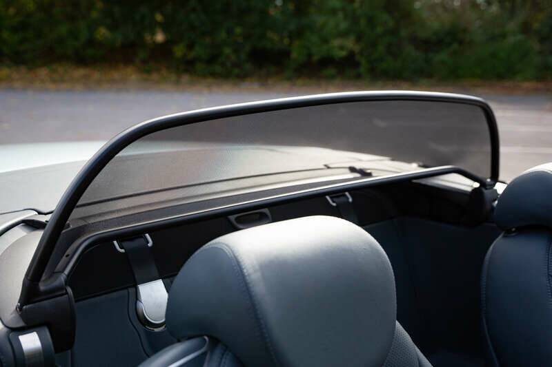 Image 44/50 de Mercedes-Benz SL 500 (2003)