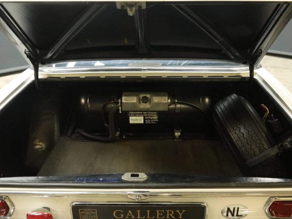 Bild 46/50 von Mercedes-Benz 280 SE (1970)