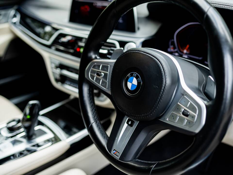Afbeelding 37/46 van BMW 740d xDrive (2022)