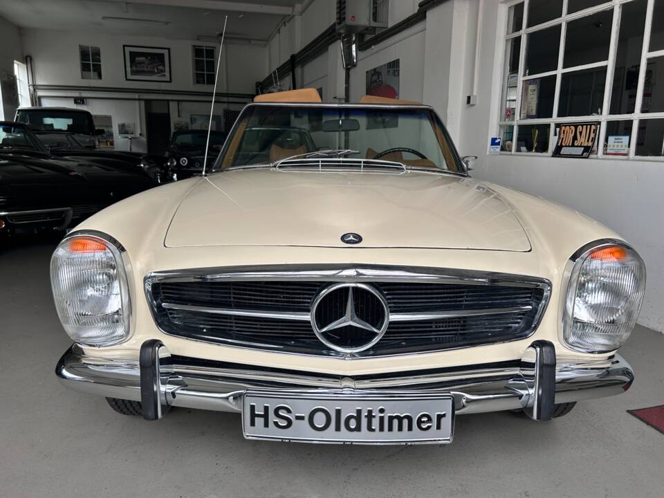 Imagen 1/31 de Mercedes-Benz 280 SL (1969)