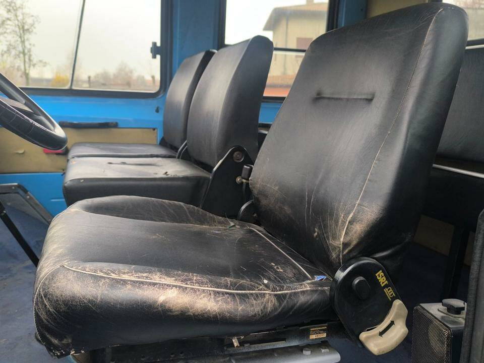 Bild 17/22 von Iveco Daily III 40 2.8 TD (1998)