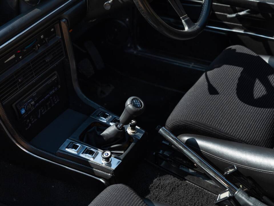 Immagine 36/50 di BMW 3.0 CSi (1977)