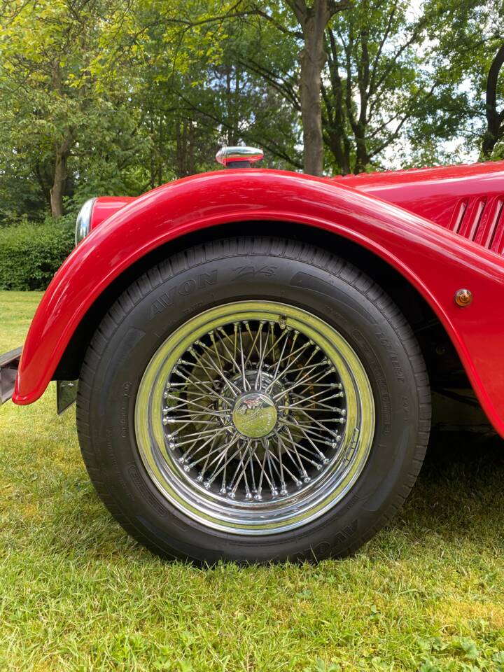 Image 8/18 of Morgan Roadster V6 (2013)
