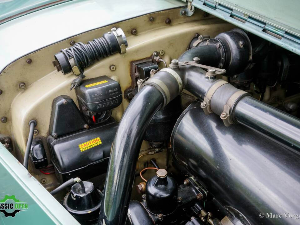 Image 25/46 of Bentley R-Type (1953)