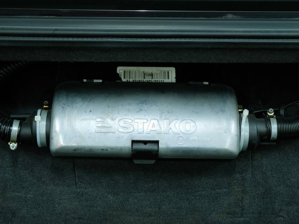 Bild 14/50 von Mercedes-Benz 300 SE (1991)