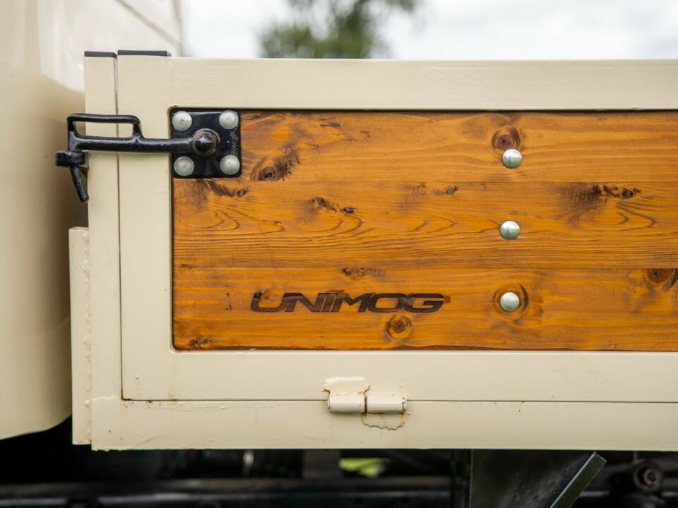 Image 7/15 of Mercedes-Benz Unimog 401 (1955)