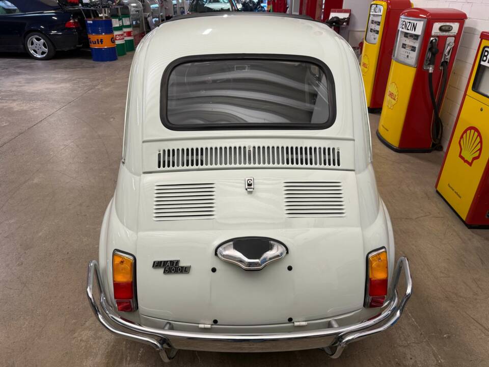 Image 18/19 de FIAT 500 L (2012)
