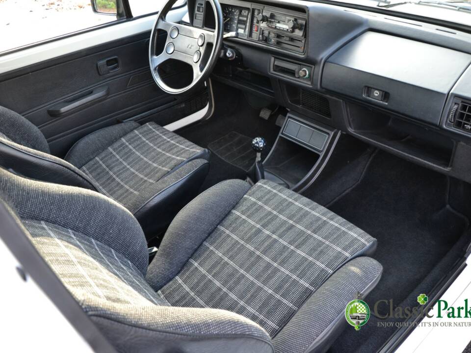 Imagen 15/50 de Volkswagen Golf Mk I 1.5 (1983)