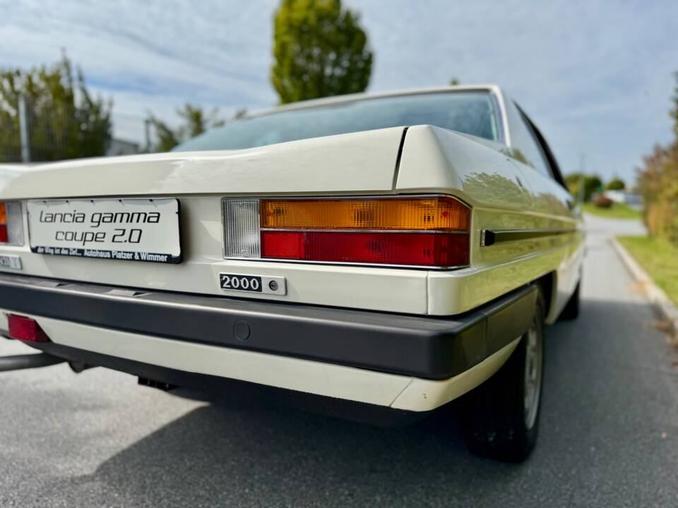 Immagine 11/33 di Lancia Gamma Coupe 2000 (1978)