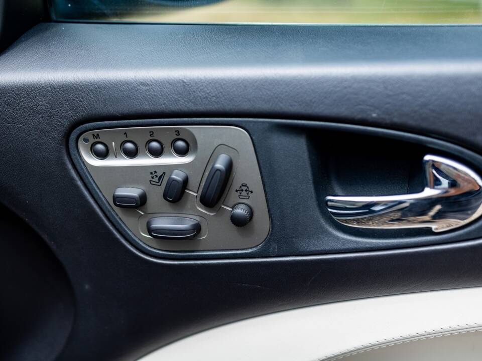 Bild 31/49 von Jaguar XK 4.2 (2006)