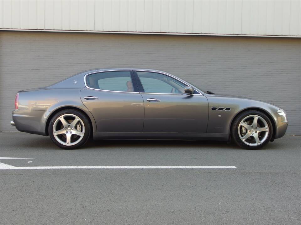 Image 6/99 of Maserati Quattroporte 4.2 (2007)
