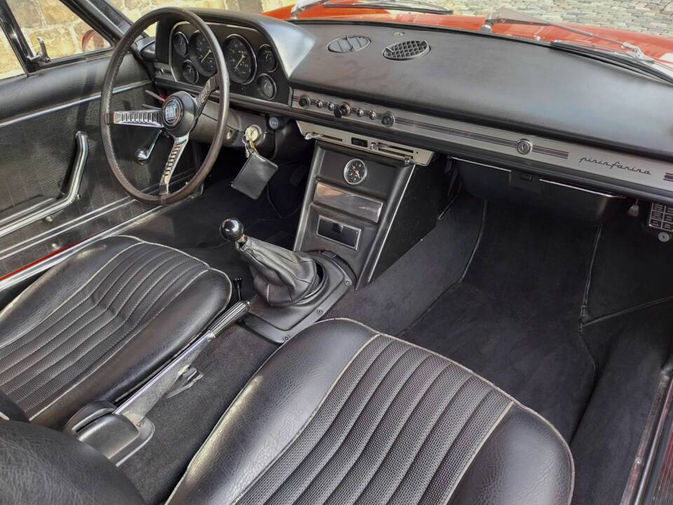 Bild 32/47 von FIAT Dino Spider (1968)