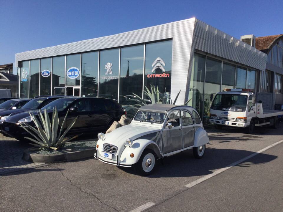 Image 2/19 of Citroën 2 CV 6 (1987)
