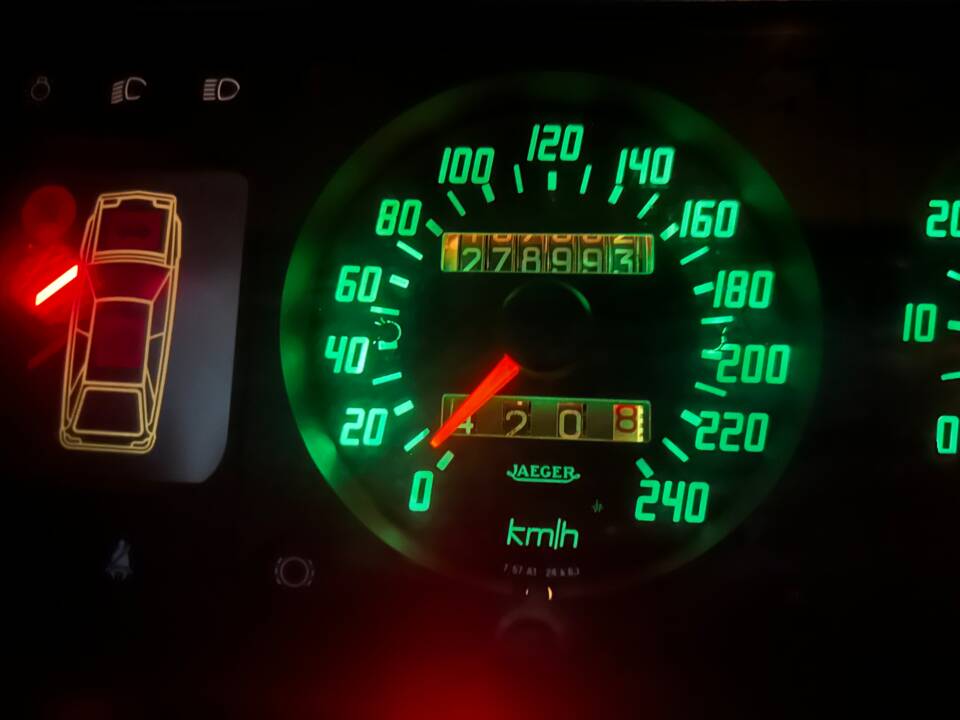 Imagen 49/54 de Citroën CX 25 GTi Turbo 2 (1989)