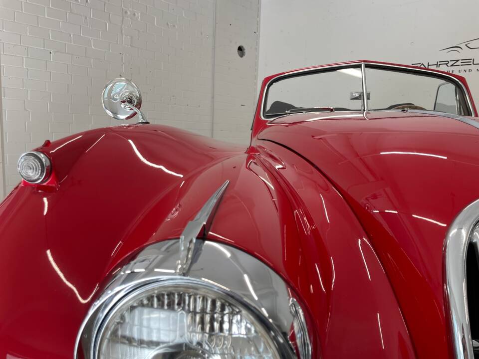 Imagen 23/38 de Jaguar XK 140 SE DHC (1955)
