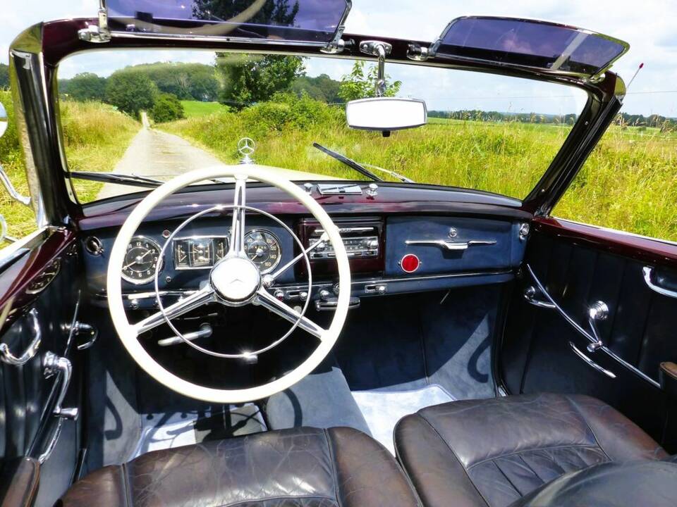 Mercedes-Benz 220 Cabriolet A (W 187) 1955