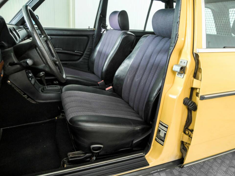 Bild 28/50 von Mercedes-Benz 300 TD Turbodiesel (1981)